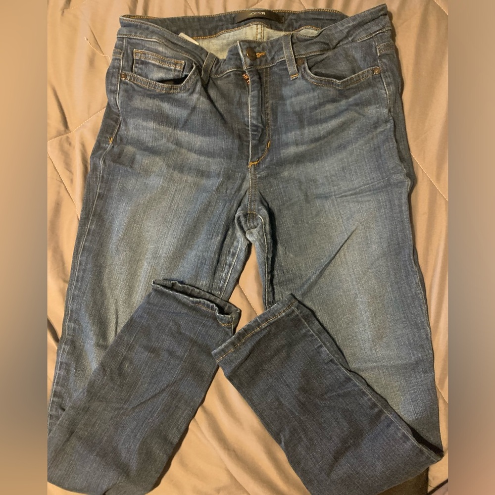 Joe’s straight leg jeans